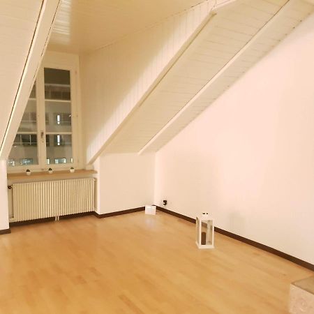 Haus De Philosophe Et Compositeur Rousseau 빌 외부 사진